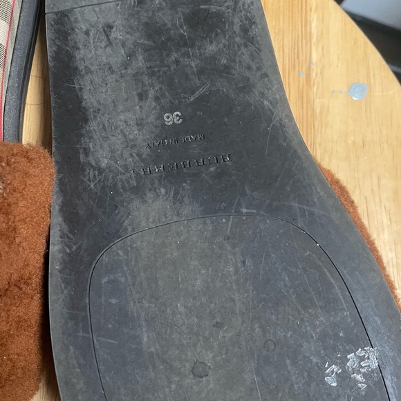 Burberry brown shearling fur flats - Picture 5 of 6